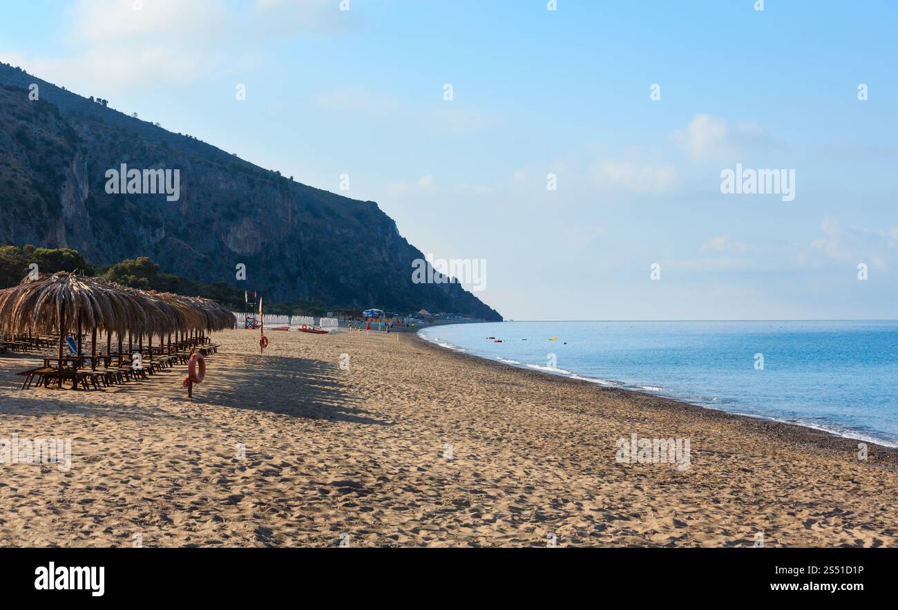 Belle côte de la mer Tyrrhénienne et la plage paysage. Parc National du Cilento et Vallo di Diano, Salerno, Italie Banque D'Images
