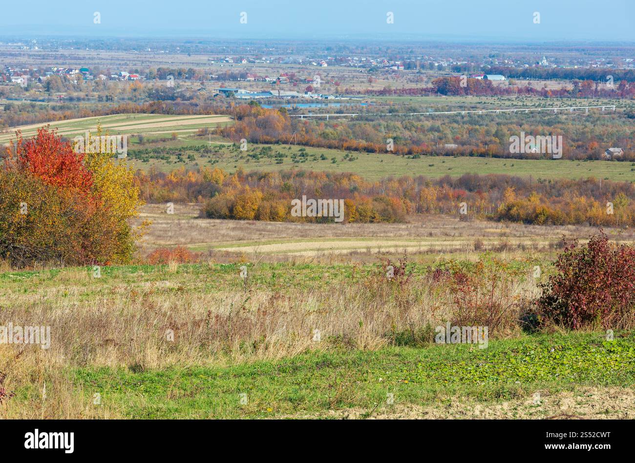 Village des Carpates automne paysage (Kiev, Ukraine). Banque D'Images Village des Carpates automne paysage (Kiev, Ukraine). Banque D'Images