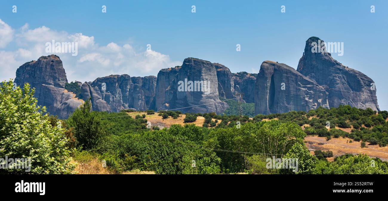 Les météores de l'été - rocky important complexe religieux christianisme monastères en Grèce Banque D'Images