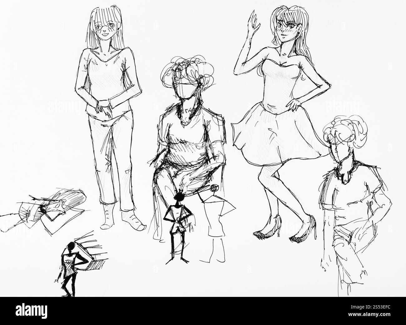 Croquis de divers personnages féminins à la main par l'encre noire sur du papier blanc Banque D'Images