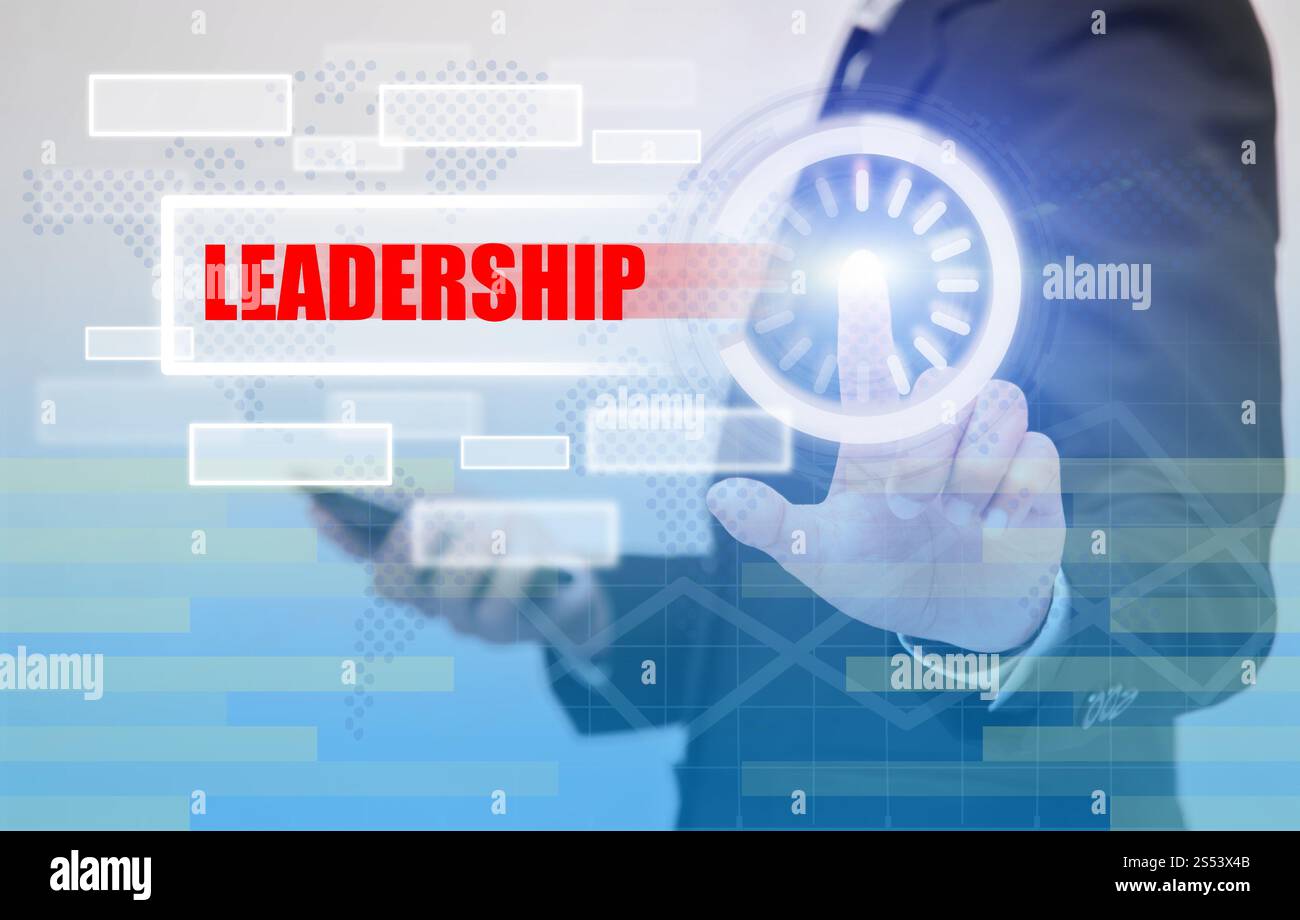 Femme d'affaires touche signe DE LEADERSHIP sur écran visuel, concept d'entreprise Banque D'Images
