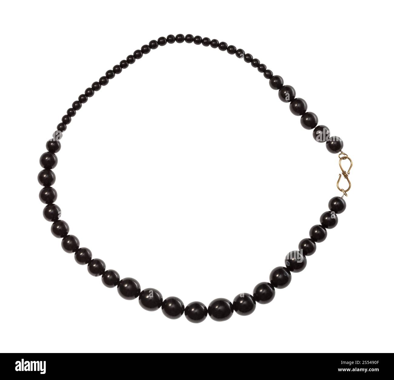 Vue de dessus du collier jet polised (pierre gagate géorgienne) isolé sur fond blanc Banque D'Images