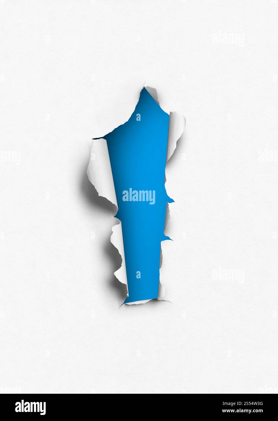Papier déchiré avec trou bleu. modèle d'arrière-plan vierge. Papier déchiré avec trou bleu Banque D'Images