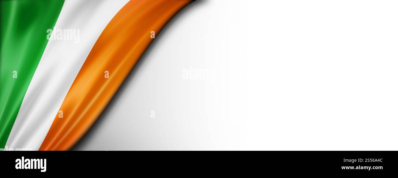 Drapeau de l'Irlande isolé sur blanc. Bannière panoramique horizontale. Drapeau irlandais isolé sur bannière blanche Banque D'Images