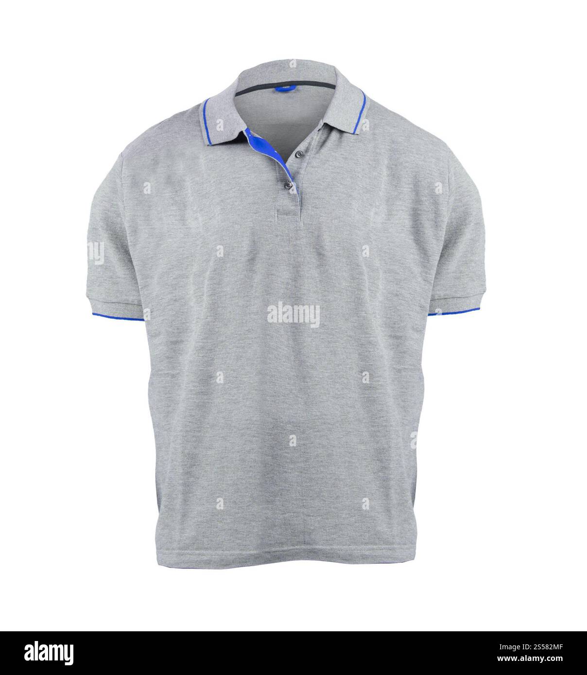 T-shirt isolé sur fond blanc. T-shirt isolé Banque D'Images