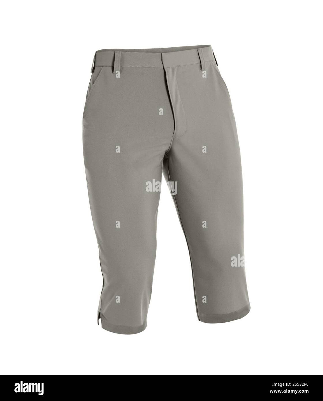 Short isolé sur fond blanc. Courts-circuits isolés Banque D'Images