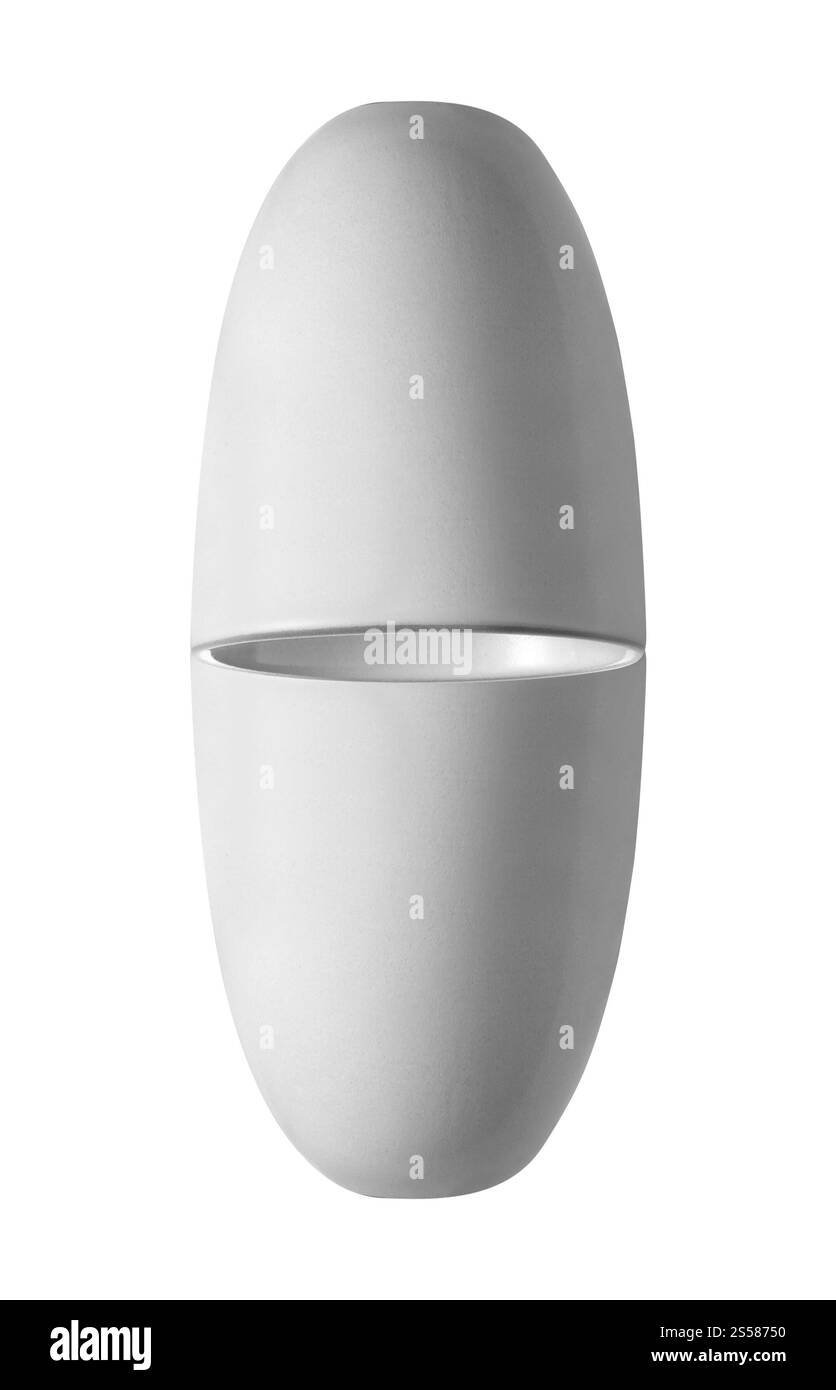 oeuf décoré isolé sur un fond blanc Banque D'Images