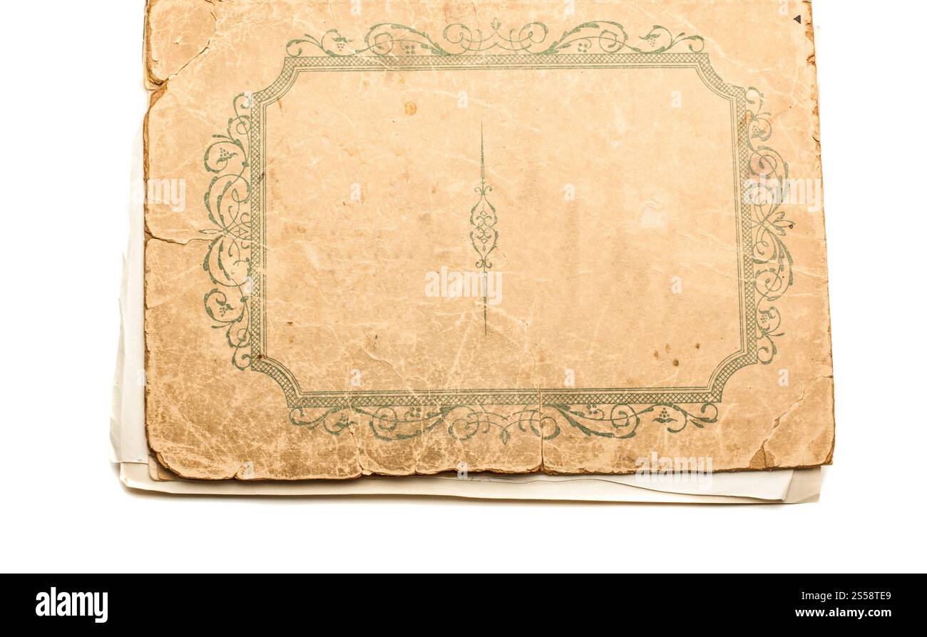 L'ancien livre isolé sur fond blanc. Le livre ancien Banque D'Images