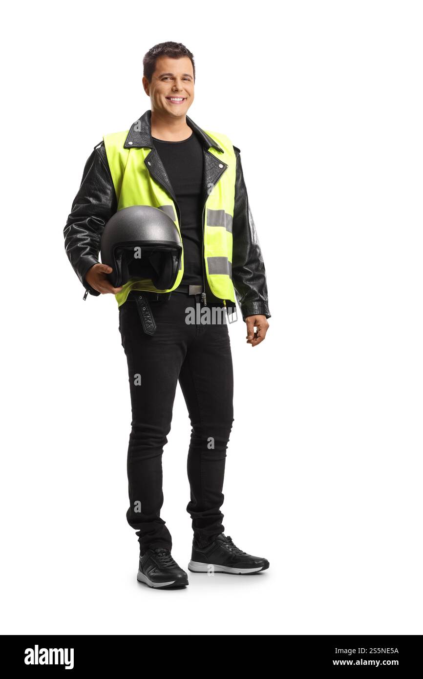 Homme tenant un casque de moto et gilet de sécurité de la circulation isolé sur fond blanc Banque D'Images