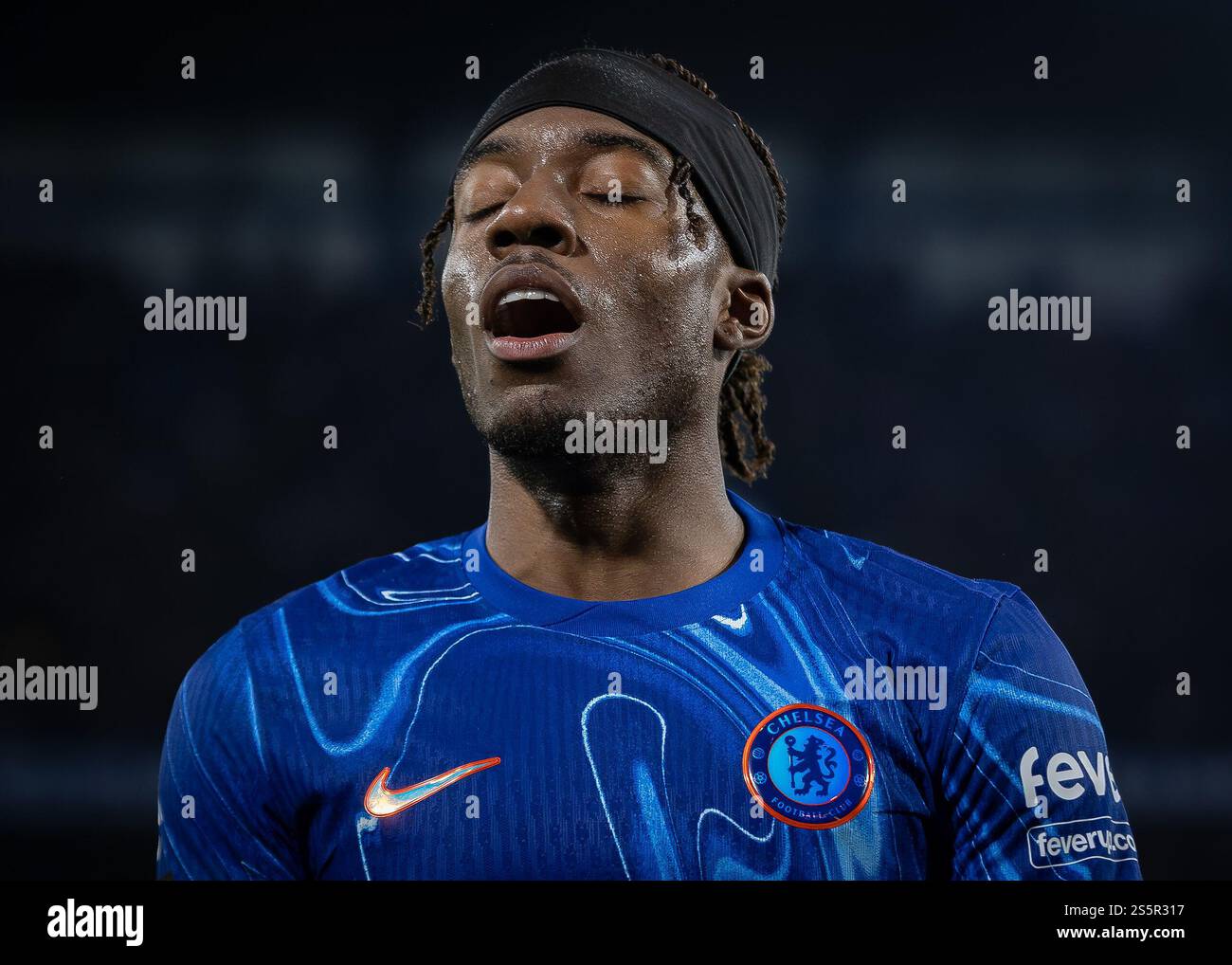 Londres, Royaume-Uni. 14 janvier 2025. Le milieu de terrain de Chelsea Noni Madueke (11 ans) lors du match de premier League à Stamford Bridge, Londres. Le crédit photo devrait se lire : Ian Stephen/Sportimage crédit : Sportimage Ltd/Alamy Live News Banque D'Images