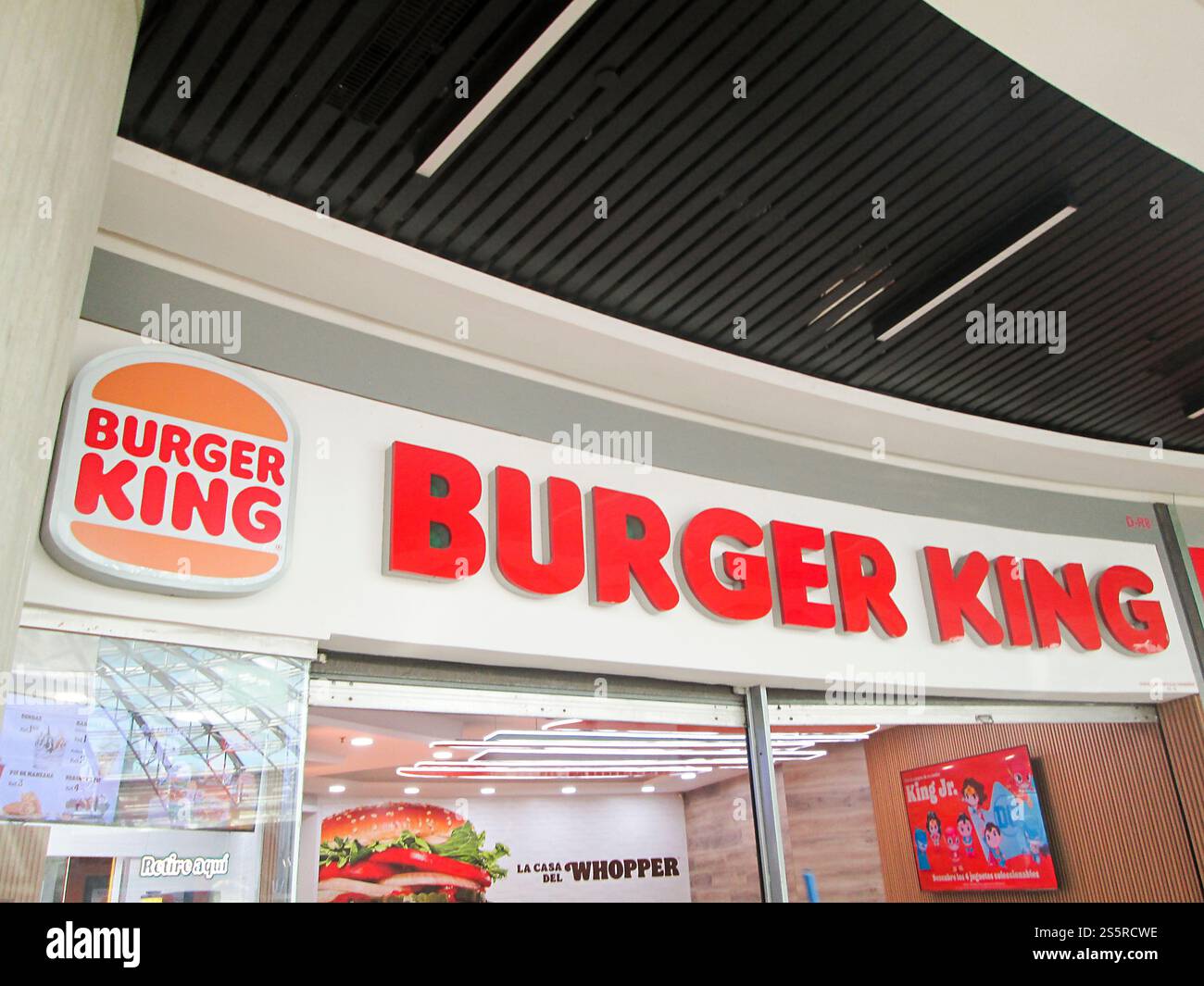 Fondée en 1954, Burger King est la deuxième plus grande chaîne de hamburgers au monde. Accueil original du WHOPPER..EDITORIAL ILLUSTRATIF,EDITORIAL,CARACA Banque D'Images