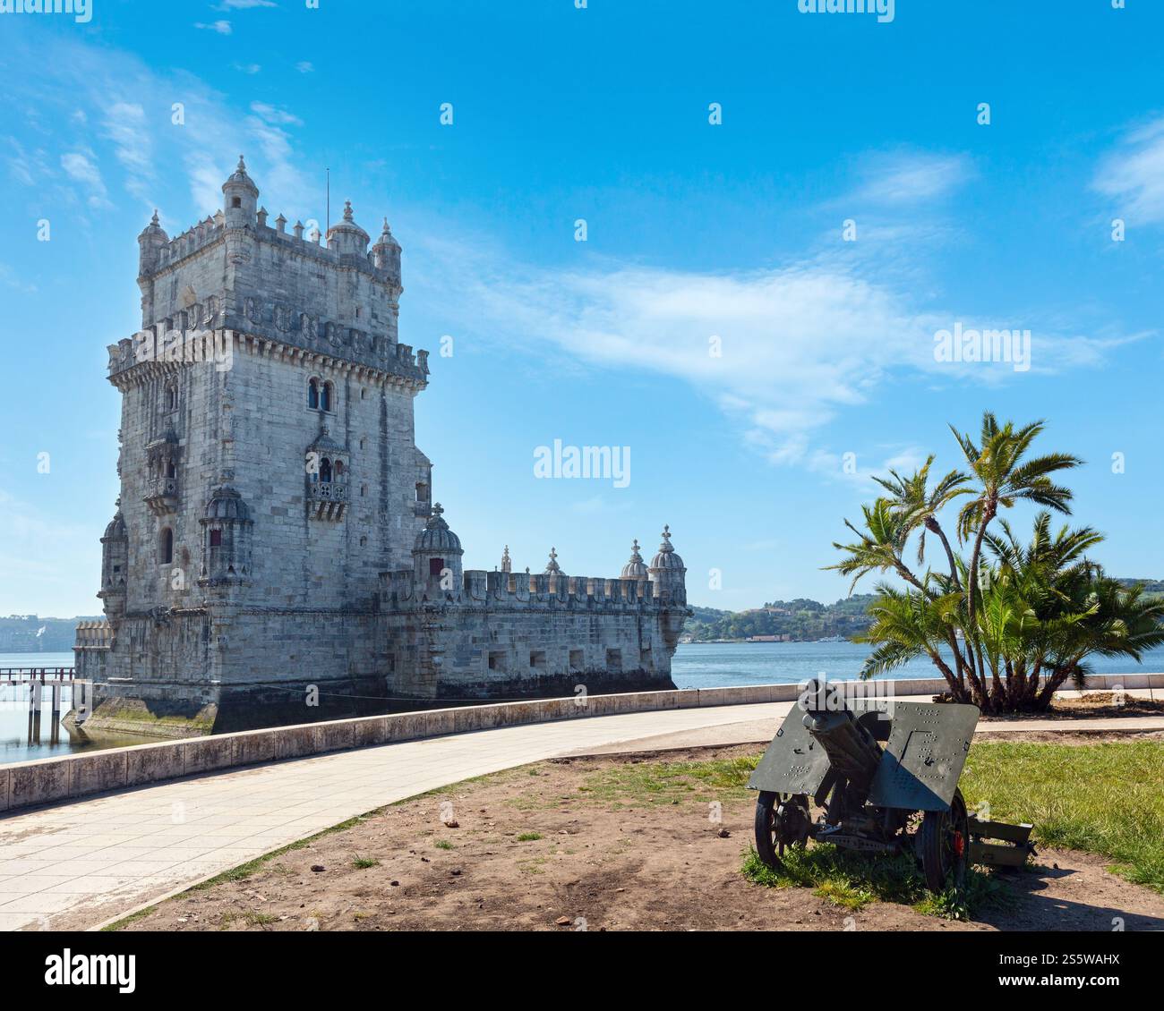 Tour Belem (ou tour de St Vincent) sur la rive du Tage à Lisbonne, Portugal. Construit entre 1515-1521 par Francisco de Arruda. Banque D'Images