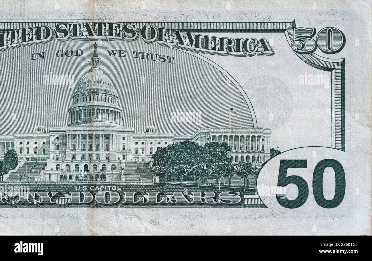 US Capitol sur billet de banque de 50 dollars verso gros plan macro fragment. Facture d'argent de cinquante dollars des états-Unis gros plan. Le Capitole DES ÉTATS-UNIS sur 50 dollars Banque D'Images