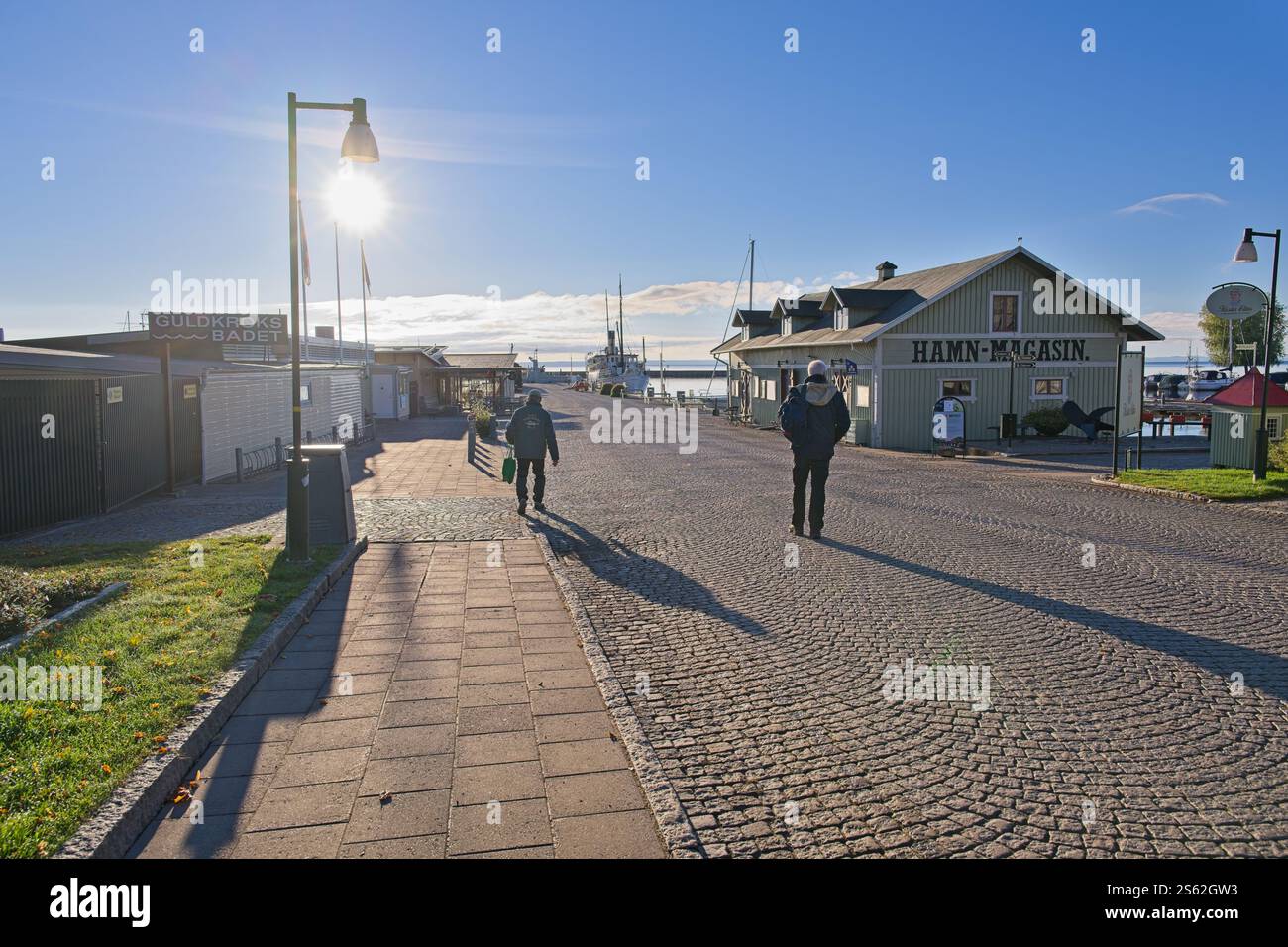À la marina de Vaettern à Hjo à Skaraborg Suède par une journée ensoleillée en octobre Banque D'Images