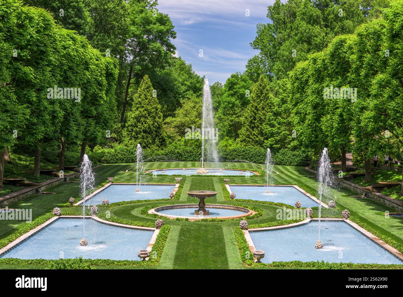 KENNETT SQUARE, PENNSYLVANIE, États-Unis - 10 JUIN 2016 : jardins botaniques Longwood Gardens au jardin aquatique italien. Banque D'Images