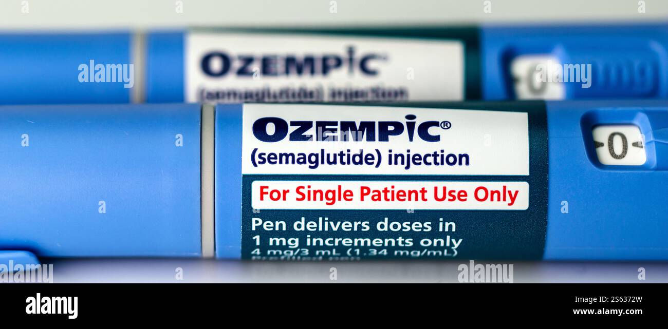 Deux stylos Ozempic en gros plan Banque D'Images