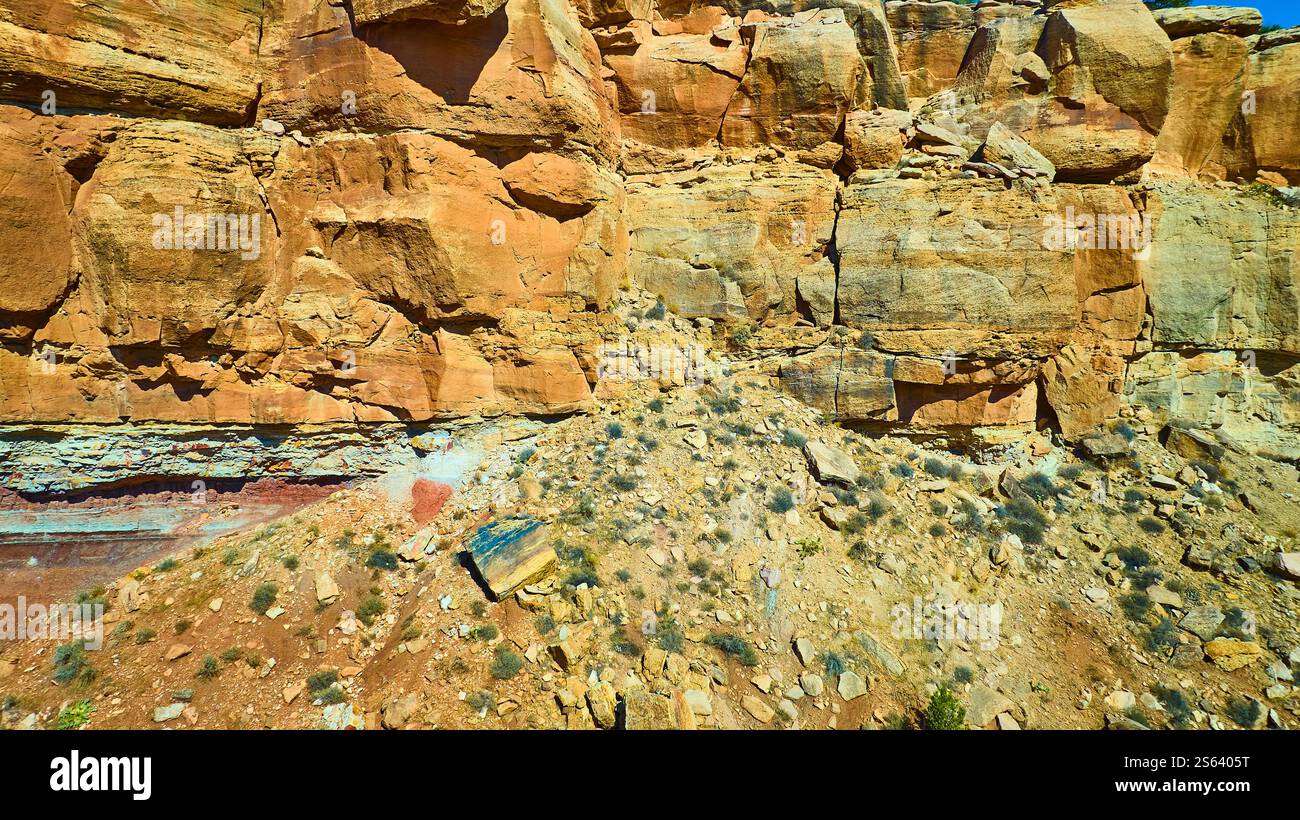 Aérienne de la paroi rocheuse stratifiée dans le parc national de Zion Banque D'Images