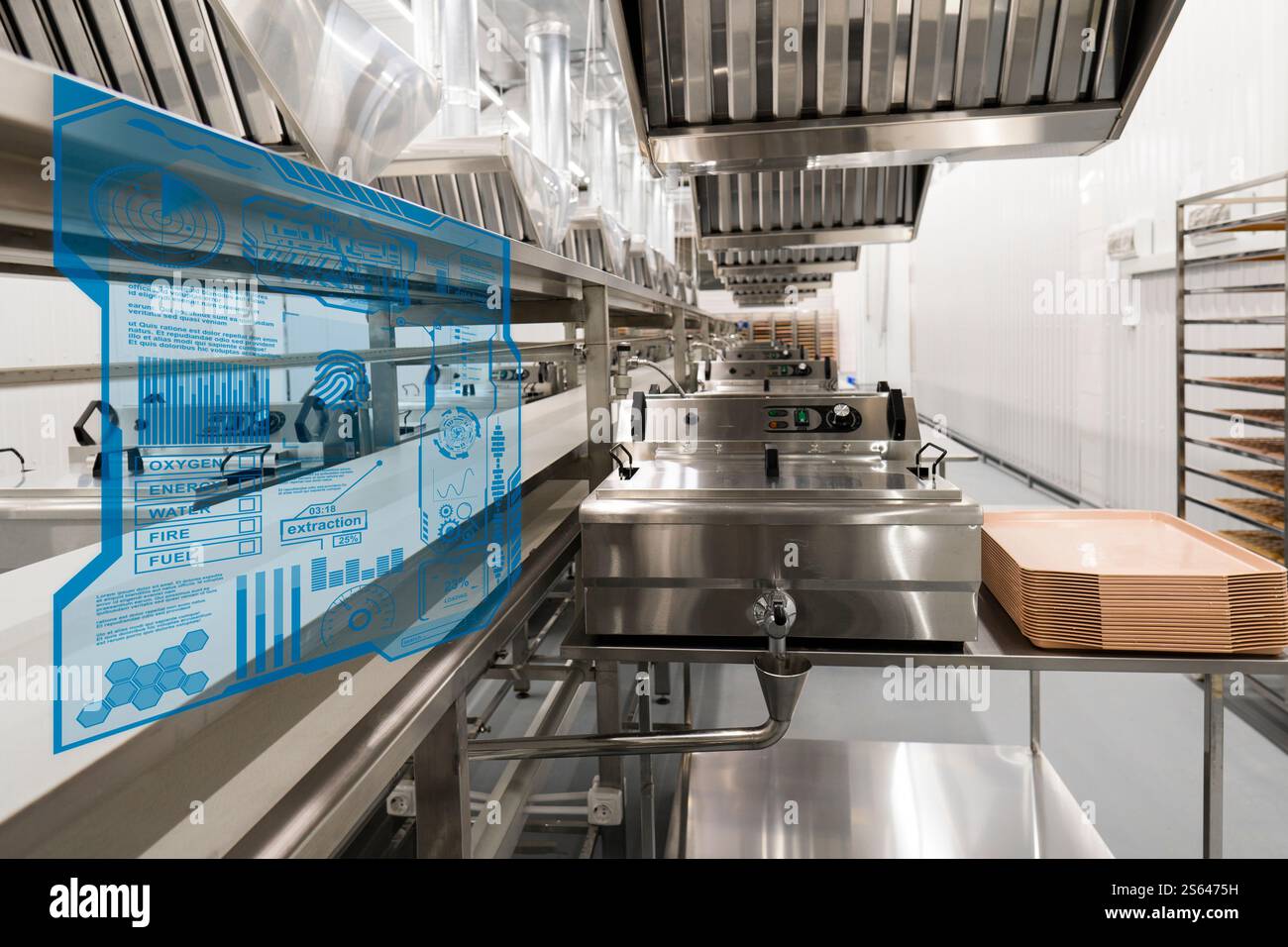 Hologramme de l'interface HUD sur le fond d'une bande transporteuse d'une usine de production alimentaire moderne. Concept d'automatisation de la production alimentaire Banque D'Images