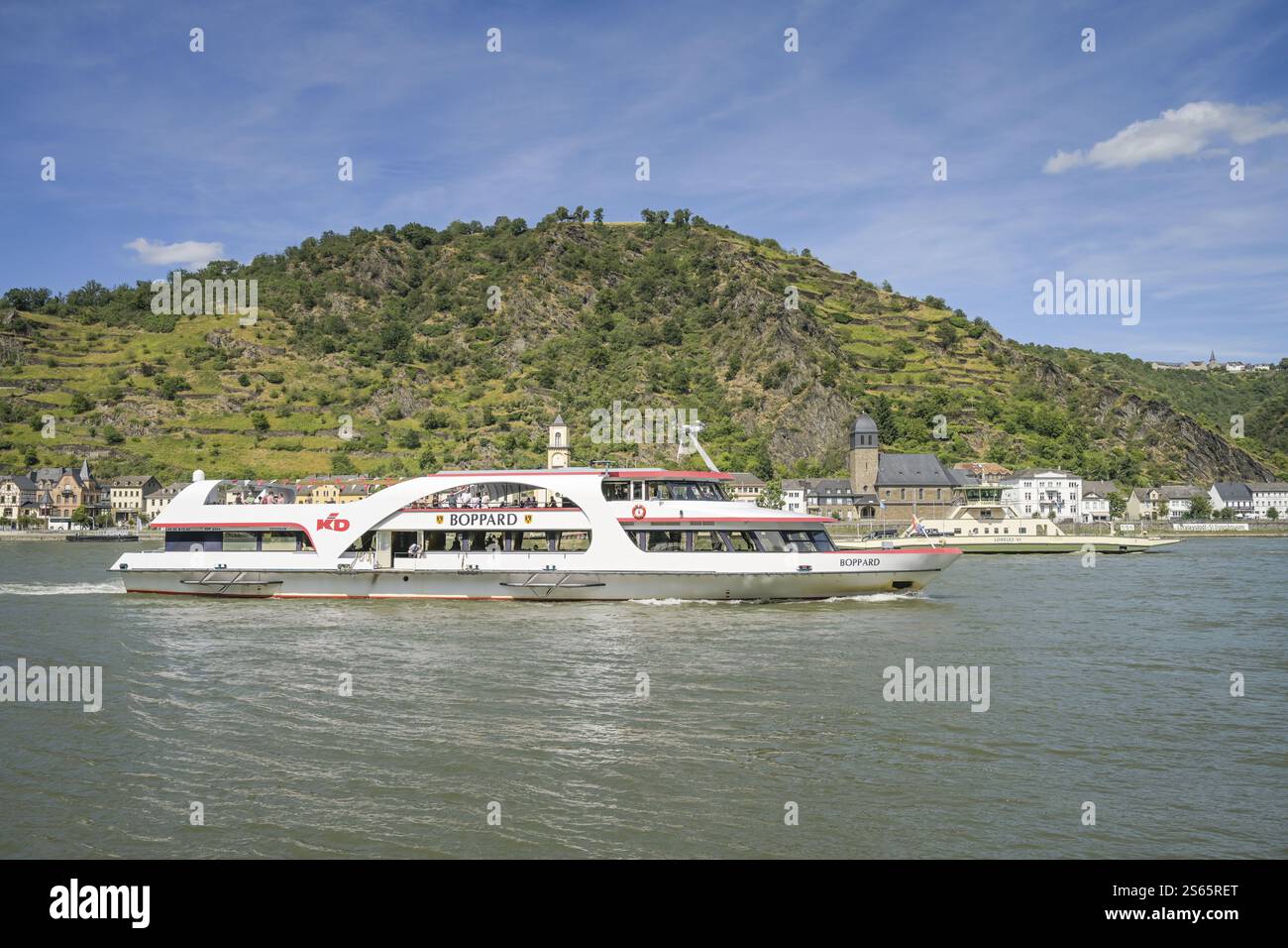 Bateau à vapeur d'excursion Boppard, derrière Sankt Goarshausen sur le Rhin, Loreleykreis, Rhénanie-Palatinat, Allemagne, Europe Banque D'Images