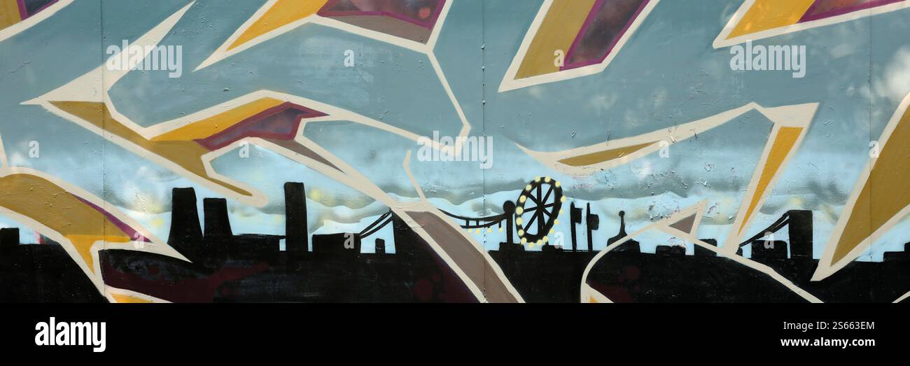 Fond coloré de graffiti peinture d'art avec des bandes d'aérosol brillantes sur le mur en métal. Pièce d'art de rue Old School faite avec de la peinture en aérosol Banque D'Images