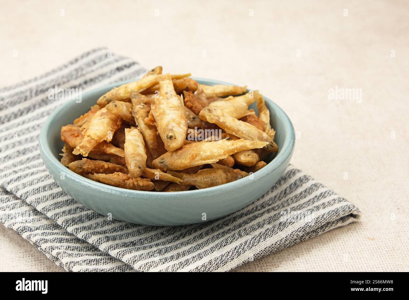 Wader Crispy ou Fried Fish, cuisine indonésienne Banque D'Images
