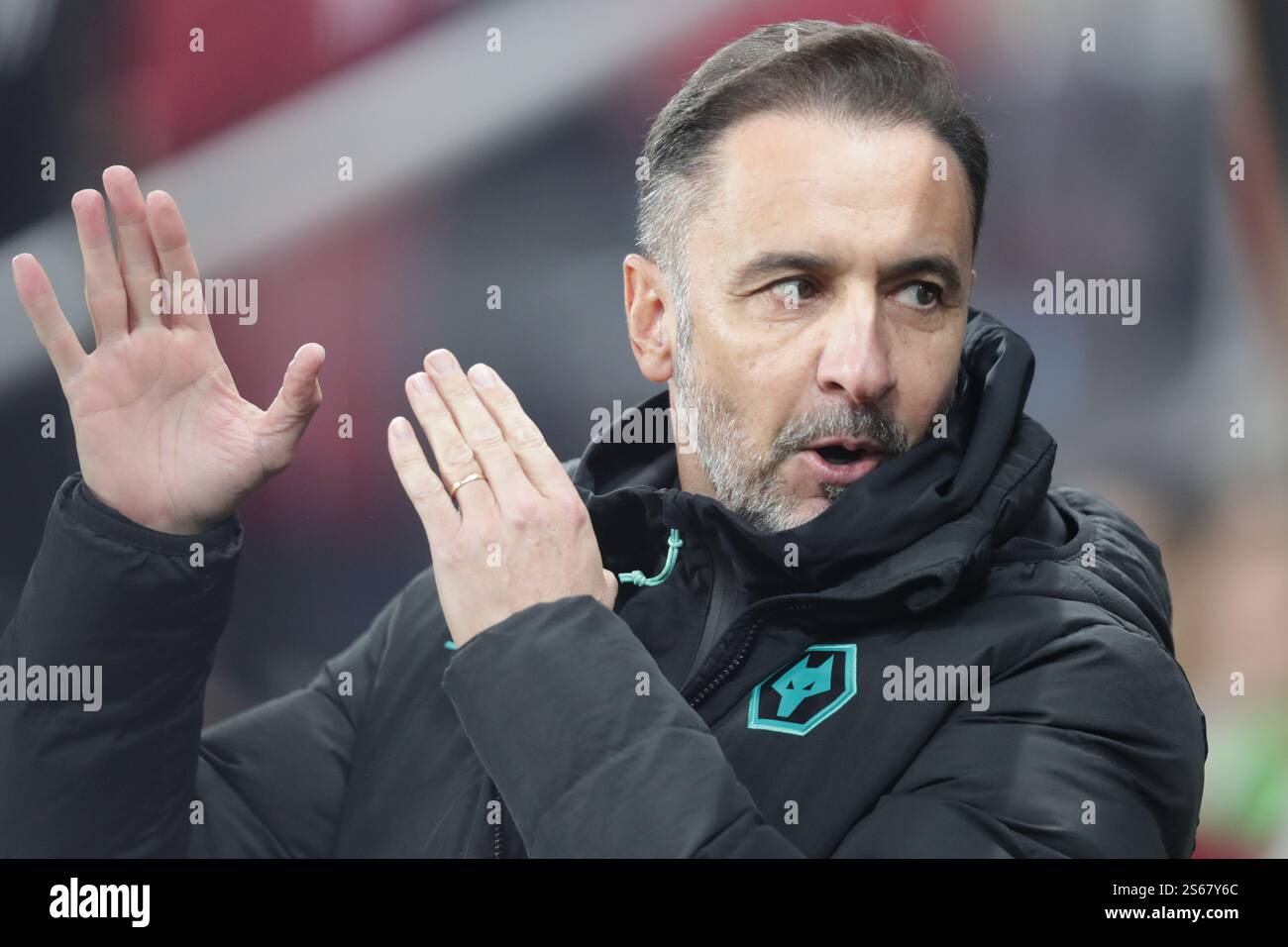 Directeur de Wolverhampton Wanderers Vítor Pereira- Newcastle United v Wolverhampton Wanderers, premier League, St James' Park, Newcastle upon Tyne, Royaume-Uni - 15 janvier 2025 usage éditorial exclusif - des restrictions de DataCo s'appliquent Banque D'Images