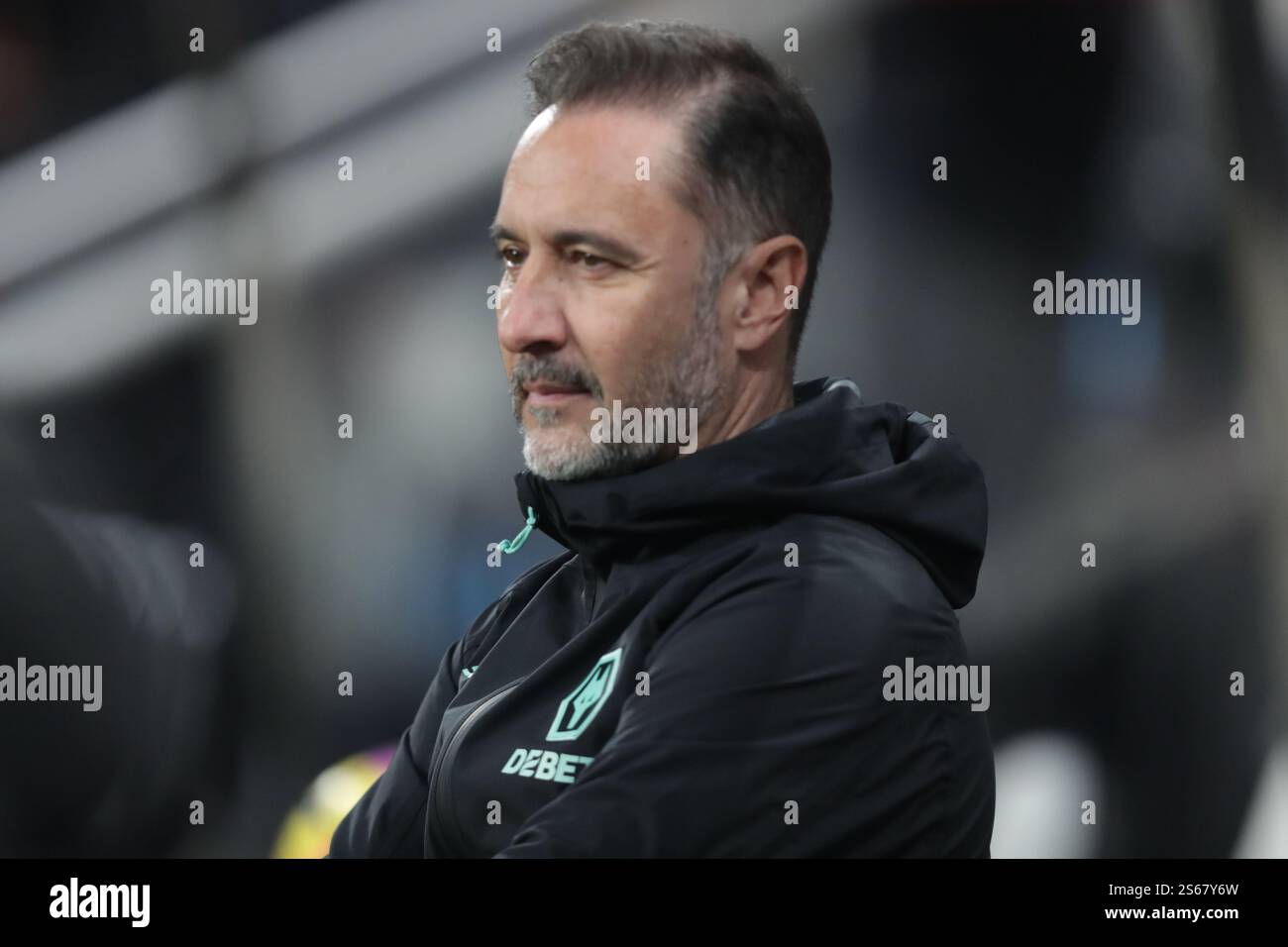 Directeur de Wolverhampton Wanderers Vítor Pereira- Newcastle United v Wolverhampton Wanderers, premier League, St James' Park, Newcastle upon Tyne, Royaume-Uni - 15 janvier 2025 usage éditorial exclusif - des restrictions de DataCo s'appliquent Banque D'Images