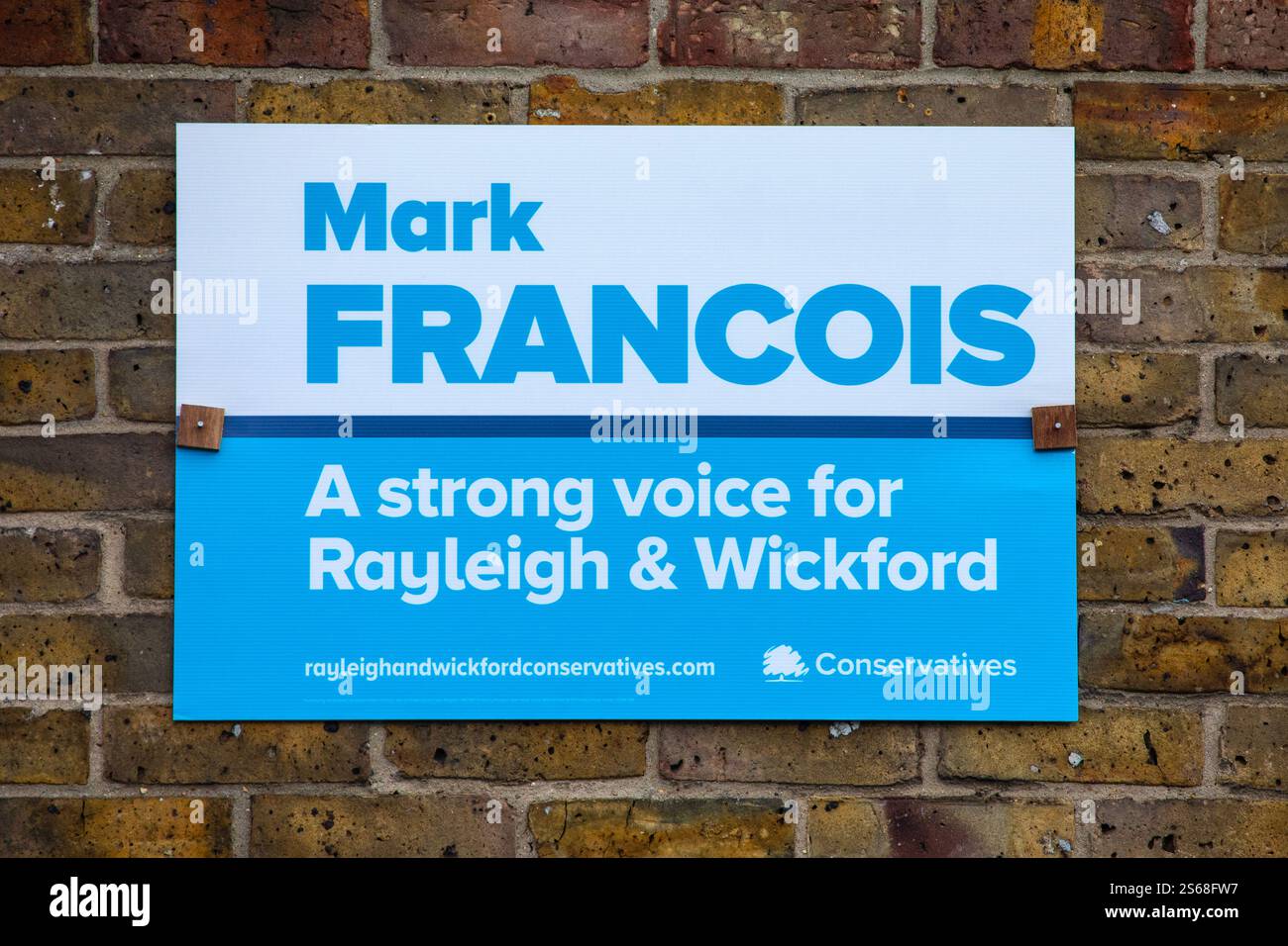 Essex, Royaume-Uni - 27 juillet 2024 : une affiche à Rayleigh, Essex, promouvant et soutenant le député conservateur Mark Francois - le député élu pour Banque D'Images
