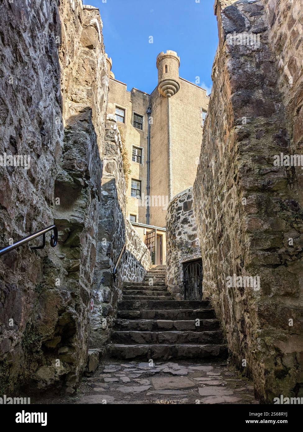 Château historique en Écosse sur l'île de Skye - Image de stock capturée avec un smartphone