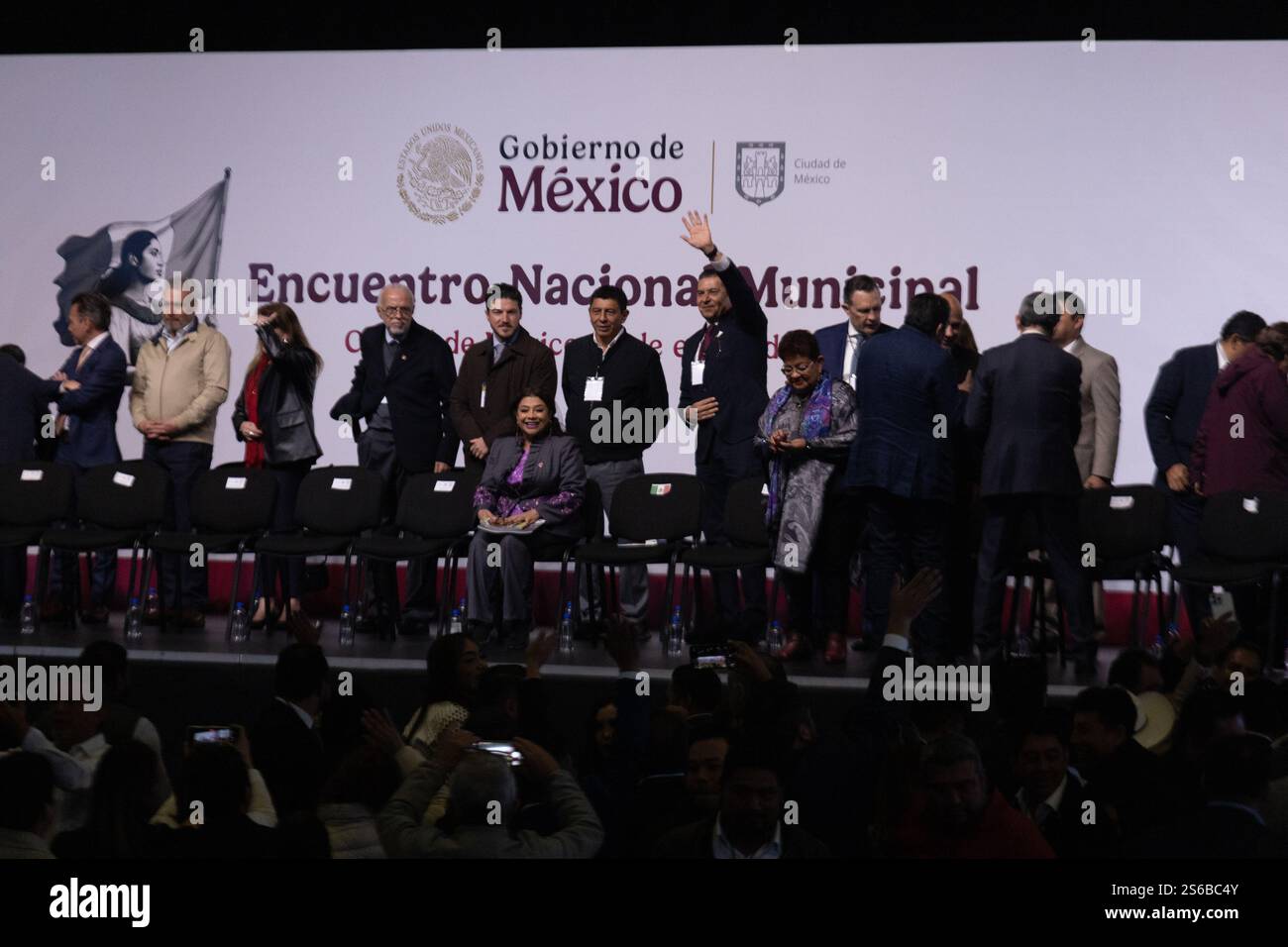 Mexico, Mexique. 16 janvier 2025. La Présidente du Mexique, Claudia Sheinbaum Pardo, a dirigé la réunion municipale nationale, à laquelle ont également participé les gouverneurs et les maires du pays, pour engager un dialogue sur les projets de développement. L'événement s'est tenu au World Trade Center. (Crédit image : © Cristian Leyva/ZUMA Press Wire) USAGE ÉDITORIAL SEULEMENT! Non destiné à UN USAGE commercial ! Banque D'Images Mexico, Mexique. 16 janvier 2025. La Présidente du Mexique, Claudia Sheinbaum Pardo, a dirigé la réunion municipale nationale, à laquelle ont également participé les gouverneurs et les maires du pays, pour engager un dialogue sur les projets de développement. L'événement s'est tenu au World Trade Center. (Crédit image : © Cristian Leyva/ZUMA Press Wire) USAGE ÉDITORIAL SEULEMENT! Non destiné à UN USAGE commercial ! Banque D'Images