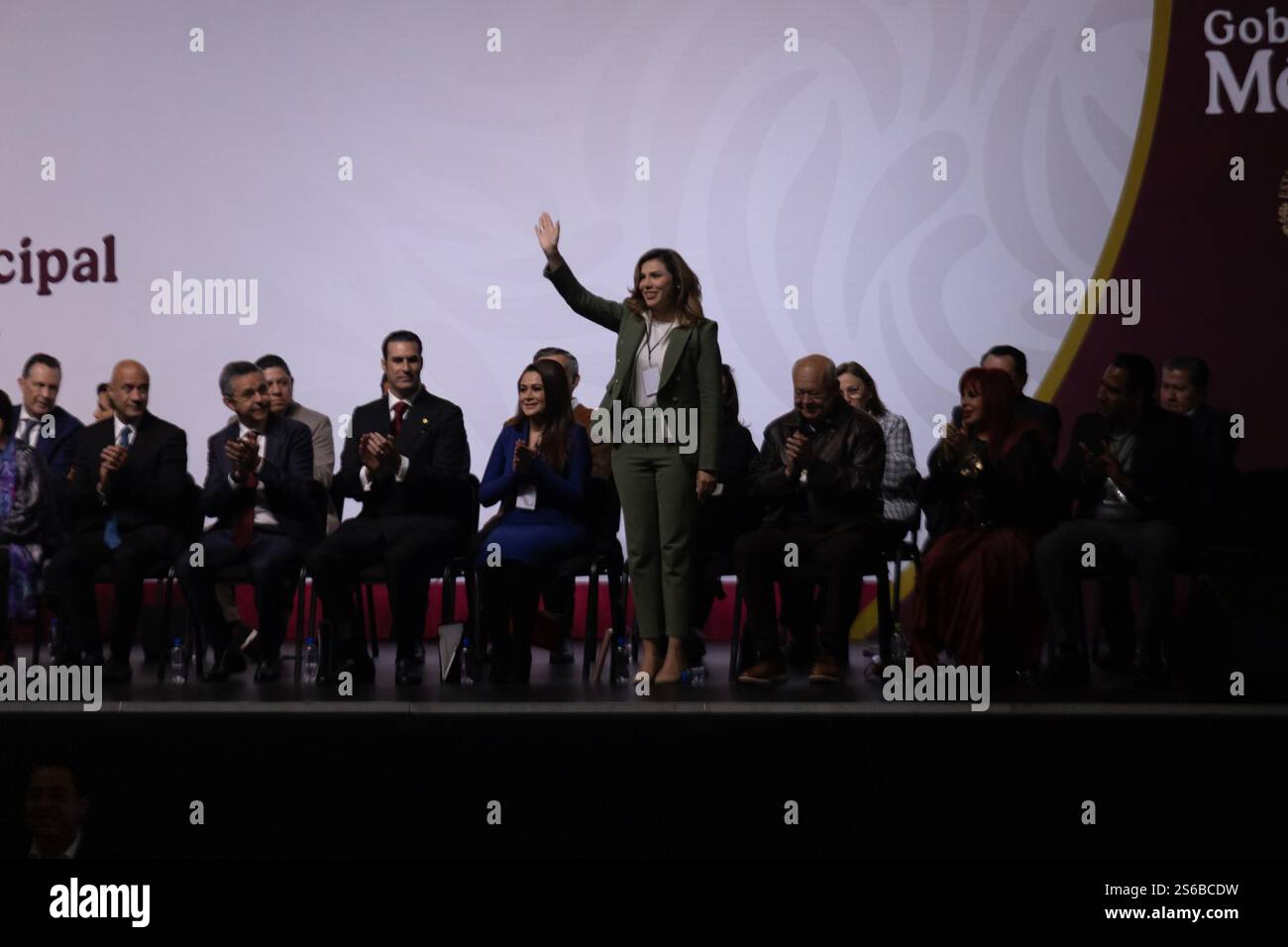 Mexico, Mexique. 16 janvier 2025. La Présidente du Mexique, Claudia Sheinbaum Pardo, a dirigé la réunion municipale nationale, à laquelle ont également participé les gouverneurs et les maires du pays, pour engager un dialogue sur les projets de développement. L'événement s'est tenu au World Trade Center. (Crédit image : © Cristian Leyva/ZUMA Press Wire) USAGE ÉDITORIAL SEULEMENT! Non destiné à UN USAGE commercial ! Banque D'Images Mexico, Mexique. 16 janvier 2025. La Présidente du Mexique, Claudia Sheinbaum Pardo, a dirigé la réunion municipale nationale, à laquelle ont également participé les gouverneurs et les maires du pays, pour engager un dialogue sur les projets de développement. L'événement s'est tenu au World Trade Center. (Crédit image : © Cristian Leyva/ZUMA Press Wire) USAGE ÉDITORIAL SEULEMENT! Non destiné à UN USAGE commercial ! Banque D'Images