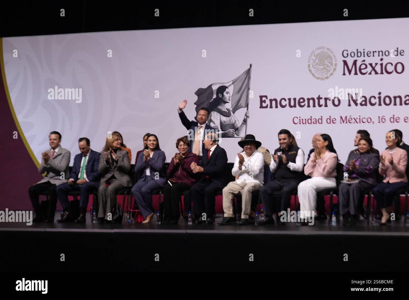 Mexico, Mexique. 16 janvier 2025. La Présidente du Mexique, Claudia Sheinbaum Pardo, a dirigé la réunion municipale nationale, à laquelle ont également participé les gouverneurs et les maires du pays, pour engager un dialogue sur les projets de développement. L'événement s'est tenu au World Trade Center. (Crédit image : © Cristian Leyva/ZUMA Press Wire) USAGE ÉDITORIAL SEULEMENT! Non destiné à UN USAGE commercial ! Banque D'Images Mexico, Mexique. 16 janvier 2025. La Présidente du Mexique, Claudia Sheinbaum Pardo, a dirigé la réunion municipale nationale, à laquelle ont également participé les gouverneurs et les maires du pays, pour engager un dialogue sur les projets de développement. L'événement s'est tenu au World Trade Center. (Crédit image : © Cristian Leyva/ZUMA Press Wire) USAGE ÉDITORIAL SEULEMENT! Non destiné à UN USAGE commercial ! Banque D'Images