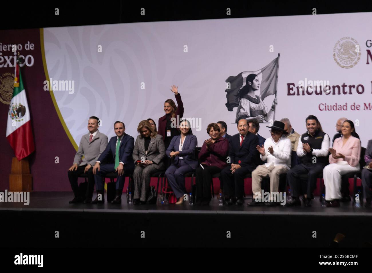 Mexico, Mexique. 16 janvier 2025. La Présidente du Mexique, Claudia Sheinbaum Pardo, a dirigé la réunion municipale nationale, à laquelle ont également participé les gouverneurs et les maires du pays, pour engager un dialogue sur les projets de développement. L'événement s'est tenu au World Trade Center. (Crédit image : © Cristian Leyva/ZUMA Press Wire) USAGE ÉDITORIAL SEULEMENT! Non destiné à UN USAGE commercial ! Banque D'Images Mexico, Mexique. 16 janvier 2025. La Présidente du Mexique, Claudia Sheinbaum Pardo, a dirigé la réunion municipale nationale, à laquelle ont également participé les gouverneurs et les maires du pays, pour engager un dialogue sur les projets de développement. L'événement s'est tenu au World Trade Center. (Crédit image : © Cristian Leyva/ZUMA Press Wire) USAGE ÉDITORIAL SEULEMENT! Non destiné à UN USAGE commercial ! Banque D'Images