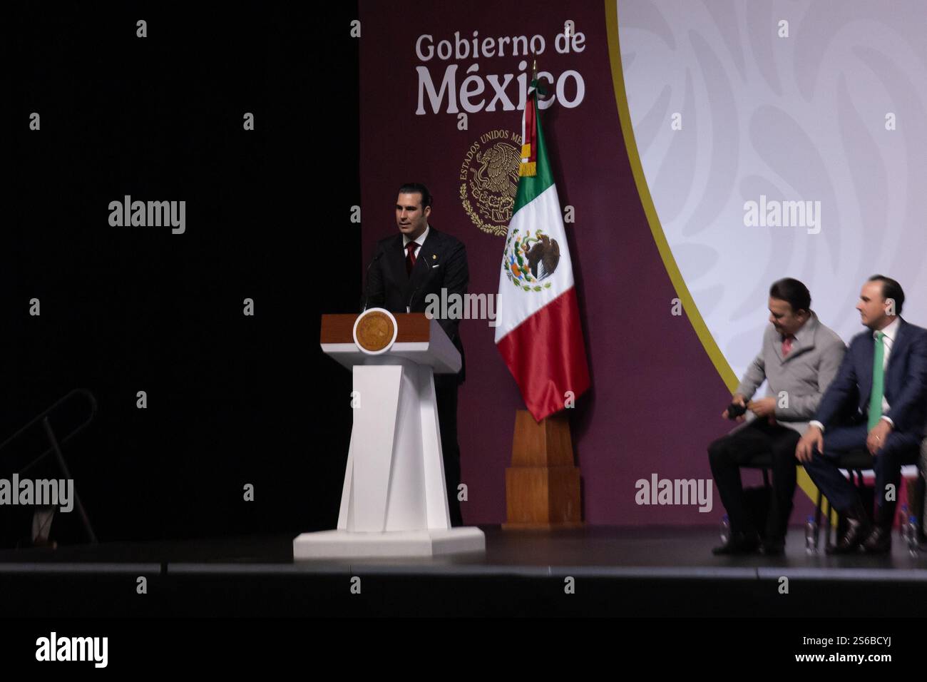 Mexico, Mexique. 16 janvier 2025. La Présidente du Mexique, Claudia Sheinbaum Pardo, a dirigé la réunion municipale nationale, à laquelle ont également participé les gouverneurs et les maires du pays, pour engager un dialogue sur les projets de développement. L'événement s'est tenu au World Trade Center. (Crédit image : © Cristian Leyva/ZUMA Press Wire) USAGE ÉDITORIAL SEULEMENT! Non destiné à UN USAGE commercial ! Banque D'Images Mexico, Mexique. 16 janvier 2025. La Présidente du Mexique, Claudia Sheinbaum Pardo, a dirigé la réunion municipale nationale, à laquelle ont également participé les gouverneurs et les maires du pays, pour engager un dialogue sur les projets de développement. L'événement s'est tenu au World Trade Center. (Crédit image : © Cristian Leyva/ZUMA Press Wire) USAGE ÉDITORIAL SEULEMENT! Non destiné à UN USAGE commercial ! Banque D'Images