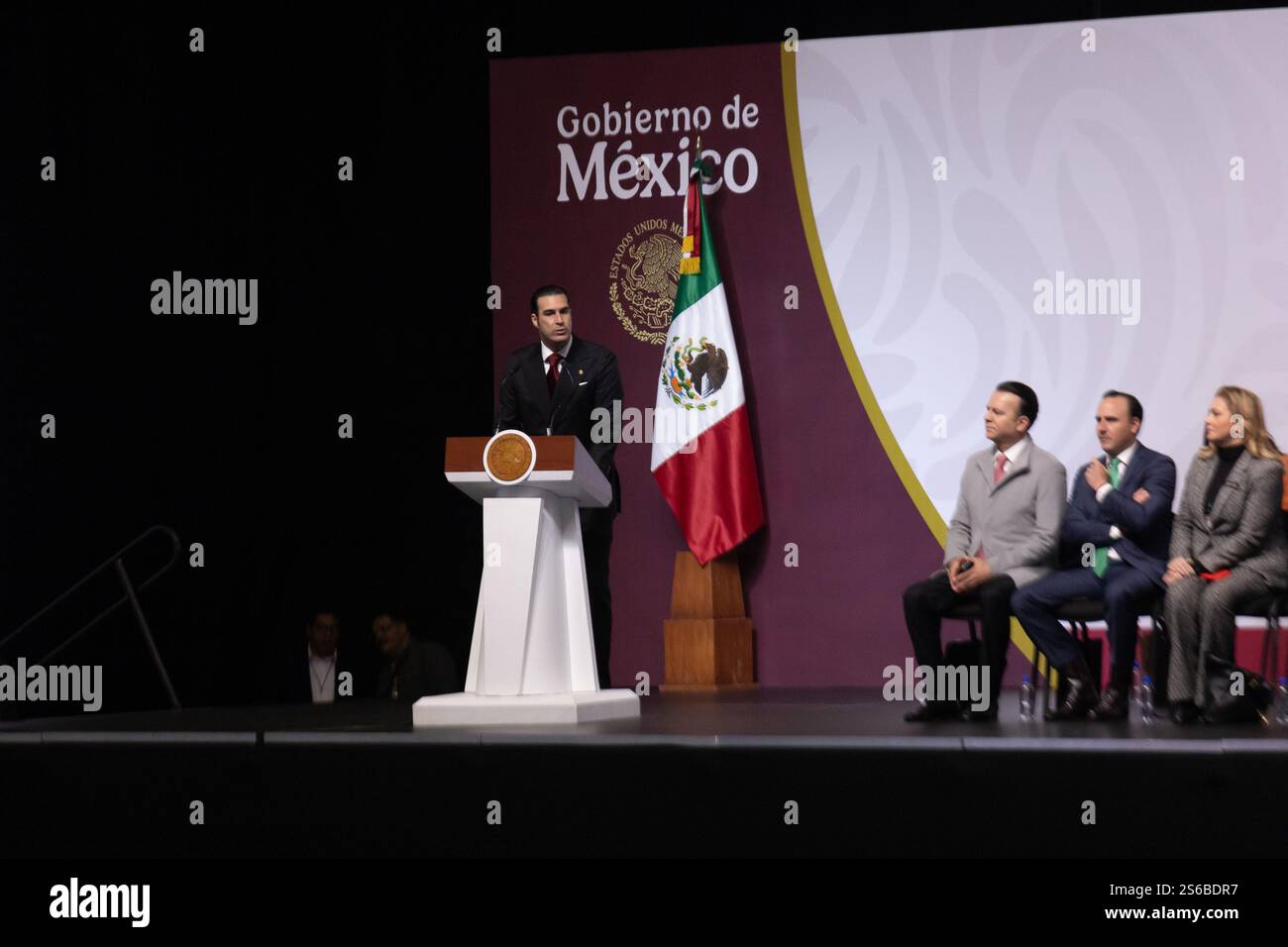 Mexico, Mexique. 16 janvier 2025. La Présidente du Mexique, Claudia Sheinbaum Pardo, a dirigé la réunion municipale nationale, à laquelle ont également participé les gouverneurs et les maires du pays, pour engager un dialogue sur les projets de développement. L'événement s'est tenu au World Trade Center. (Crédit image : © Cristian Leyva/ZUMA Press Wire) USAGE ÉDITORIAL SEULEMENT! Non destiné à UN USAGE commercial ! Banque D'Images Mexico, Mexique. 16 janvier 2025. La Présidente du Mexique, Claudia Sheinbaum Pardo, a dirigé la réunion municipale nationale, à laquelle ont également participé les gouverneurs et les maires du pays, pour engager un dialogue sur les projets de développement. L'événement s'est tenu au World Trade Center. (Crédit image : © Cristian Leyva/ZUMA Press Wire) USAGE ÉDITORIAL SEULEMENT! Non destiné à UN USAGE commercial ! Banque D'Images