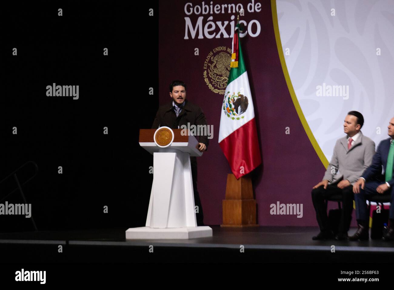 Mexico, Mexique. 16 janvier 2025. La Présidente du Mexique, Claudia Sheinbaum Pardo, a dirigé la réunion municipale nationale, à laquelle ont également participé les gouverneurs et les maires du pays, pour engager un dialogue sur les projets de développement. L'événement s'est tenu au World Trade Center. (Crédit image : © Cristian Leyva/ZUMA Press Wire) USAGE ÉDITORIAL SEULEMENT! Non destiné à UN USAGE commercial ! Banque D'Images Mexico, Mexique. 16 janvier 2025. La Présidente du Mexique, Claudia Sheinbaum Pardo, a dirigé la réunion municipale nationale, à laquelle ont également participé les gouverneurs et les maires du pays, pour engager un dialogue sur les projets de développement. L'événement s'est tenu au World Trade Center. (Crédit image : © Cristian Leyva/ZUMA Press Wire) USAGE ÉDITORIAL SEULEMENT! Non destiné à UN USAGE commercial ! Banque D'Images