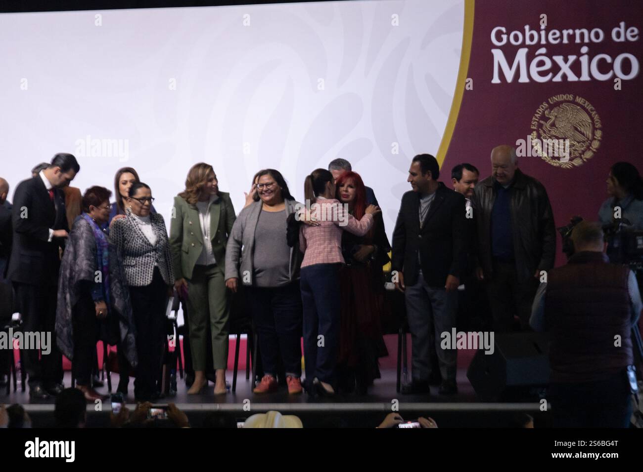 Mexico, Mexique. 16 janvier 2025. La Présidente du Mexique, Claudia Sheinbaum Pardo, a dirigé la réunion municipale nationale, à laquelle ont également participé les gouverneurs et les maires du pays, pour engager un dialogue sur les projets de développement. L'événement s'est tenu au World Trade Center. (Crédit image : © Cristian Leyva/ZUMA Press Wire) USAGE ÉDITORIAL SEULEMENT! Non destiné à UN USAGE commercial ! Banque D'Images Mexico, Mexique. 16 janvier 2025. La Présidente du Mexique, Claudia Sheinbaum Pardo, a dirigé la réunion municipale nationale, à laquelle ont également participé les gouverneurs et les maires du pays, pour engager un dialogue sur les projets de développement. L'événement s'est tenu au World Trade Center. (Crédit image : © Cristian Leyva/ZUMA Press Wire) USAGE ÉDITORIAL SEULEMENT! Non destiné à UN USAGE commercial ! Banque D'Images