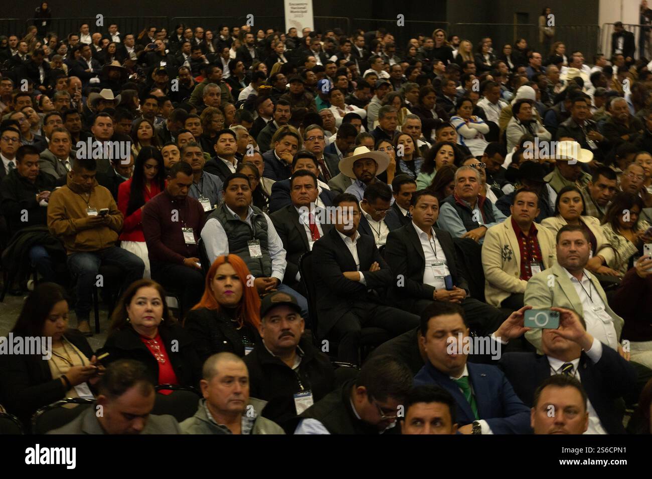 Mexico, Mexique. 16 janvier 2025. La Présidente du Mexique, Claudia Sheinbaum Pardo, a dirigé la réunion municipale nationale, à laquelle ont également participé les gouverneurs et les maires du pays, pour engager un dialogue sur les projets de développement. L'événement s'est tenu au World Trade Center. (Crédit image : © Cristian Leyva/ZUMA Press Wire) USAGE ÉDITORIAL SEULEMENT! Non destiné à UN USAGE commercial ! Banque D'Images Mexico, Mexique. 16 janvier 2025. La Présidente du Mexique, Claudia Sheinbaum Pardo, a dirigé la réunion municipale nationale, à laquelle ont également participé les gouverneurs et les maires du pays, pour engager un dialogue sur les projets de développement. L'événement s'est tenu au World Trade Center. (Crédit image : © Cristian Leyva/ZUMA Press Wire) USAGE ÉDITORIAL SEULEMENT! Non destiné à UN USAGE commercial ! Banque D'Images