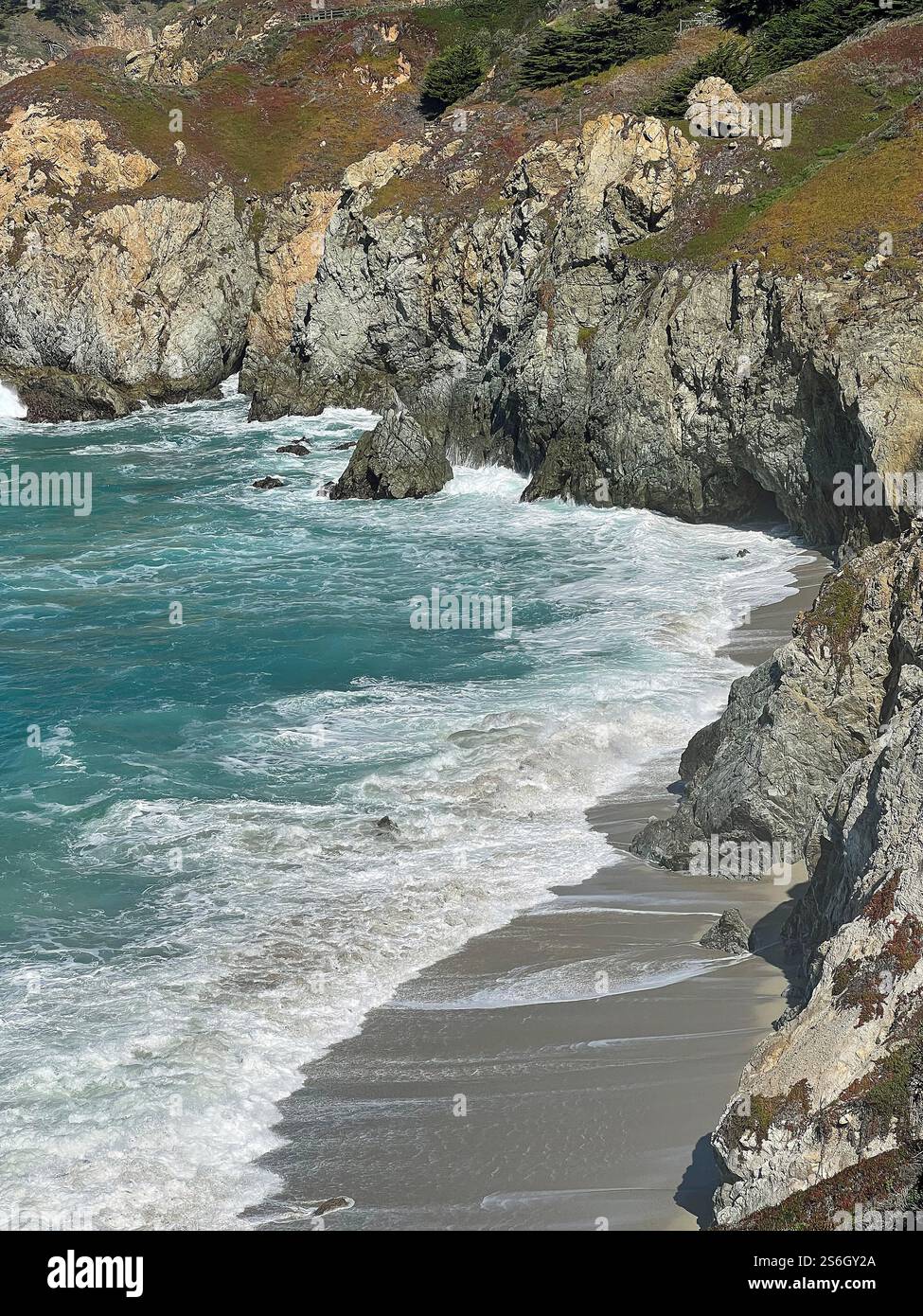 Falaises de la côte ouest de la Californie Banque D'Images