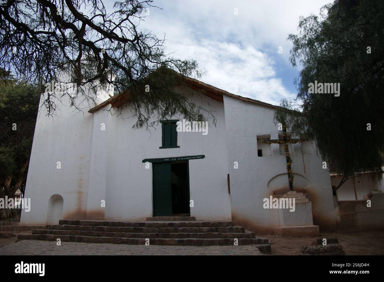Ancienne église hispano-américaine à Purmamarca, province de Jujuy, Argentine. Banque D'Images