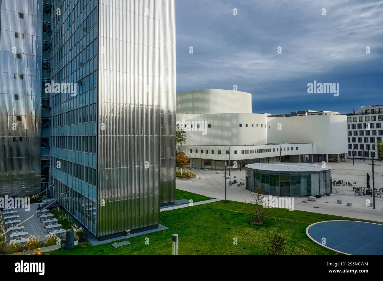 Architecture moderne et bâtiment de théâtre à Dusseldorf Banque D'Images