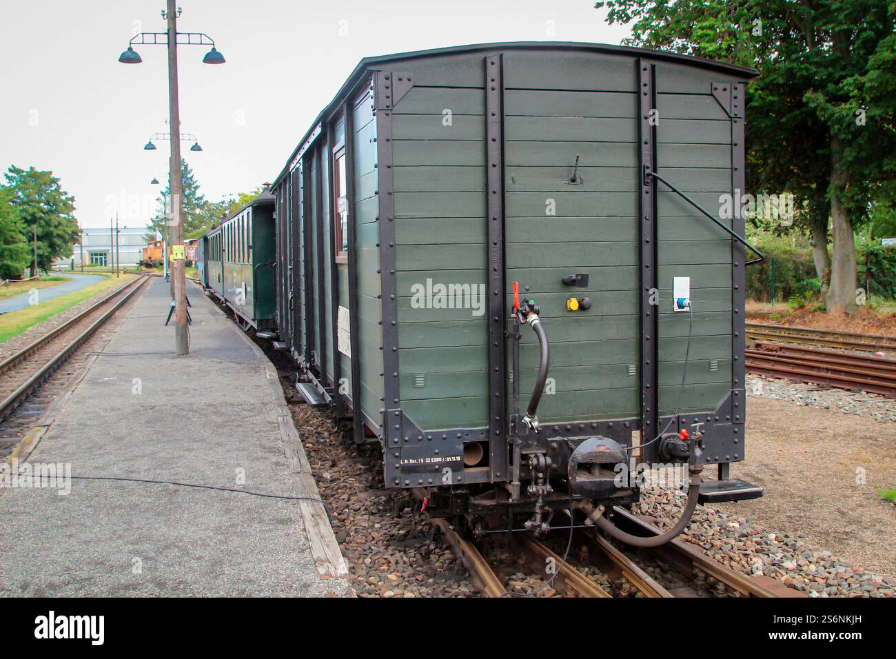 Un vieux wagon sur la piste Banque D'Images