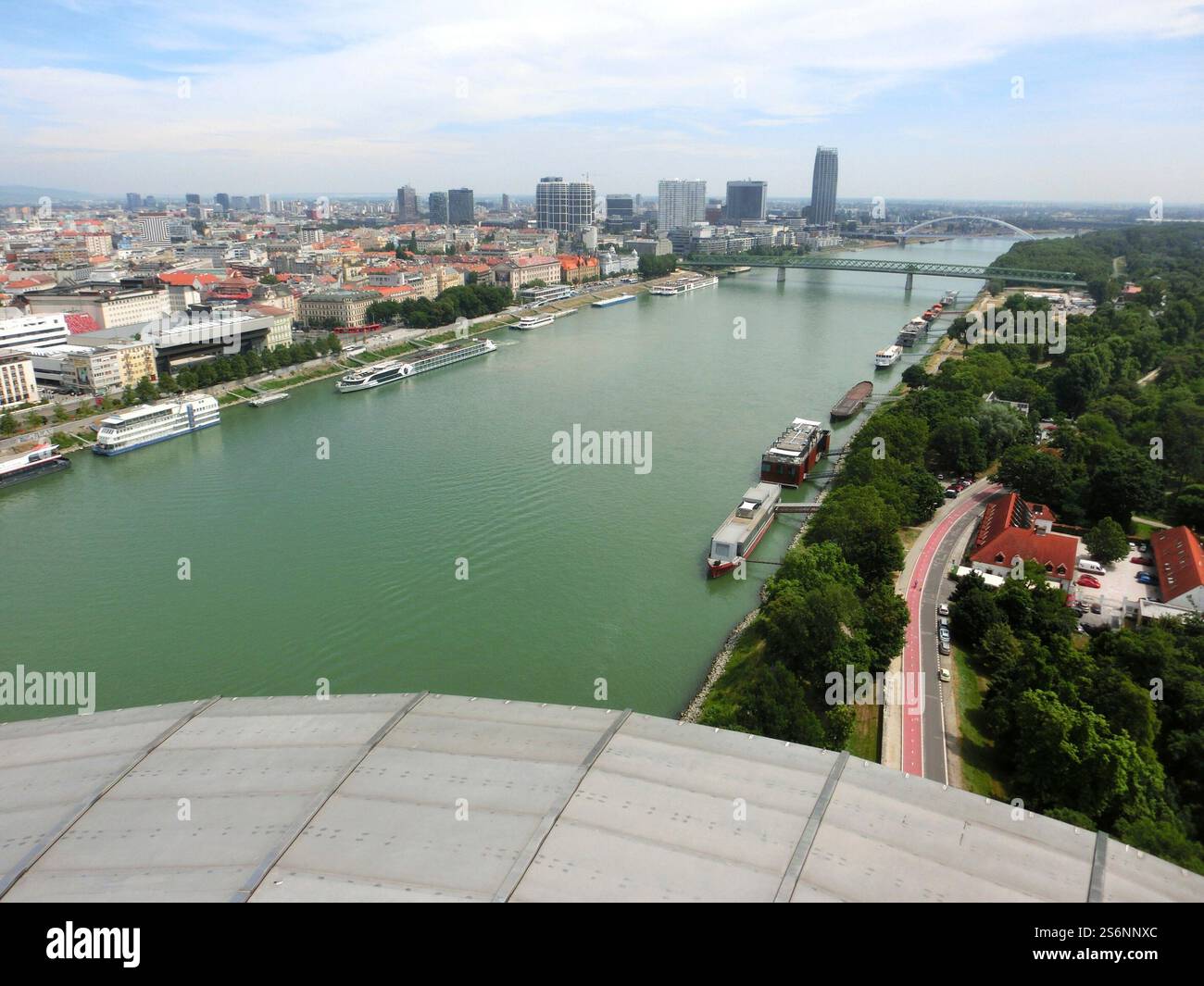 Bratislava vue depuis la Tour OVNI Banque D'Images