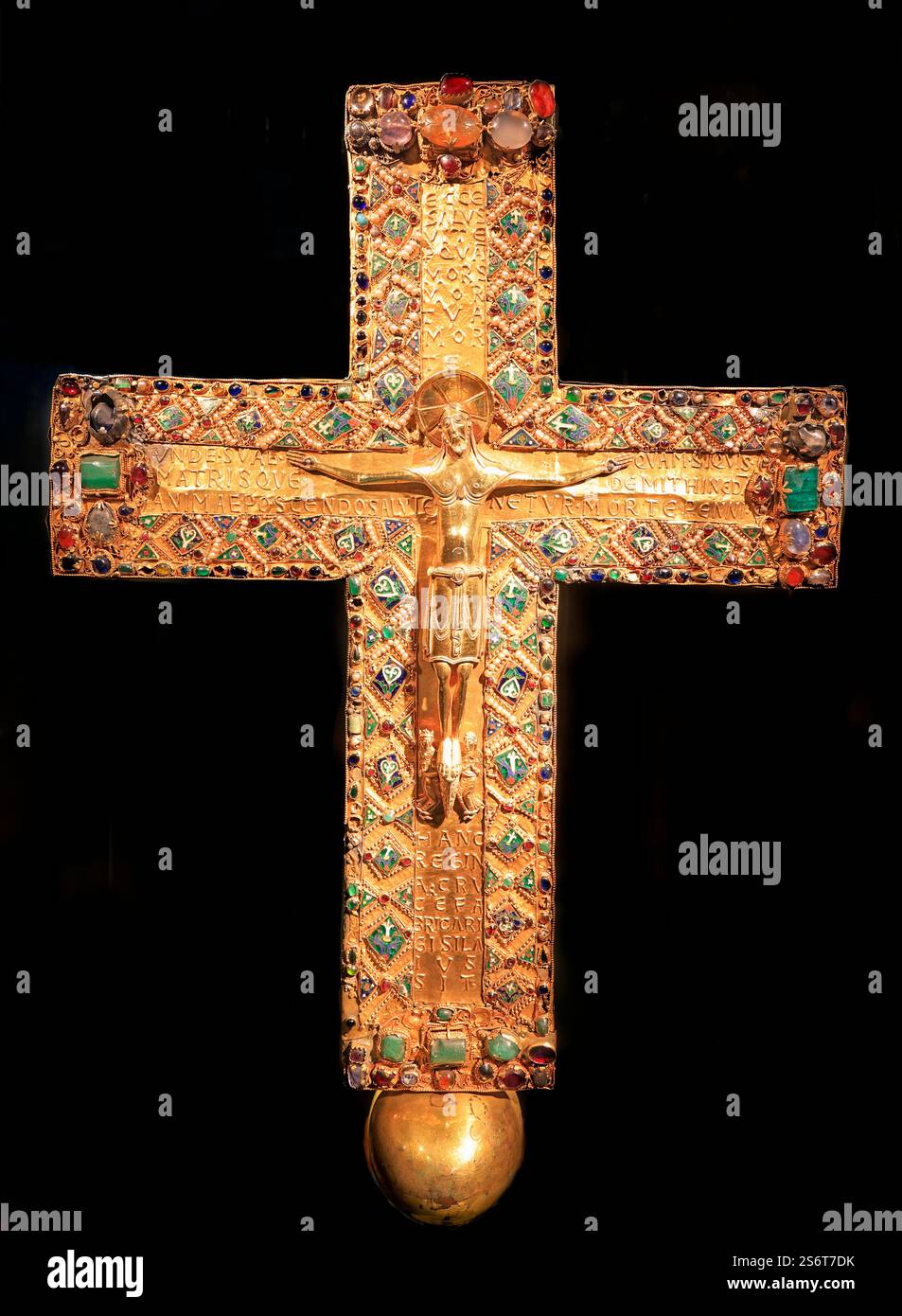 Croix de la reine Gisela de Hongrie vue dans le Trésor du Palais Residenz à Munich, Allemagne Banque D'Images