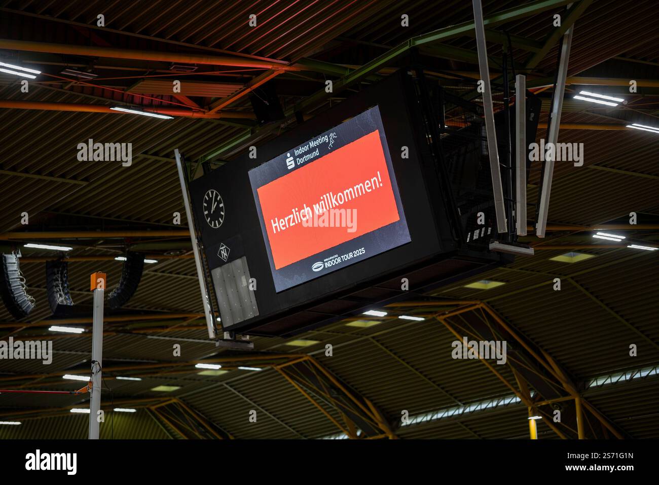 18.01.2025, Helmut Körnig Halle, Dortmund, GER, Sparkassen Indoor Meeting Dortmund Im Bild : Videowürfel, Herzlich willkommen Foto © nordphoto GmbH/Christian Schulze Banque D'Images