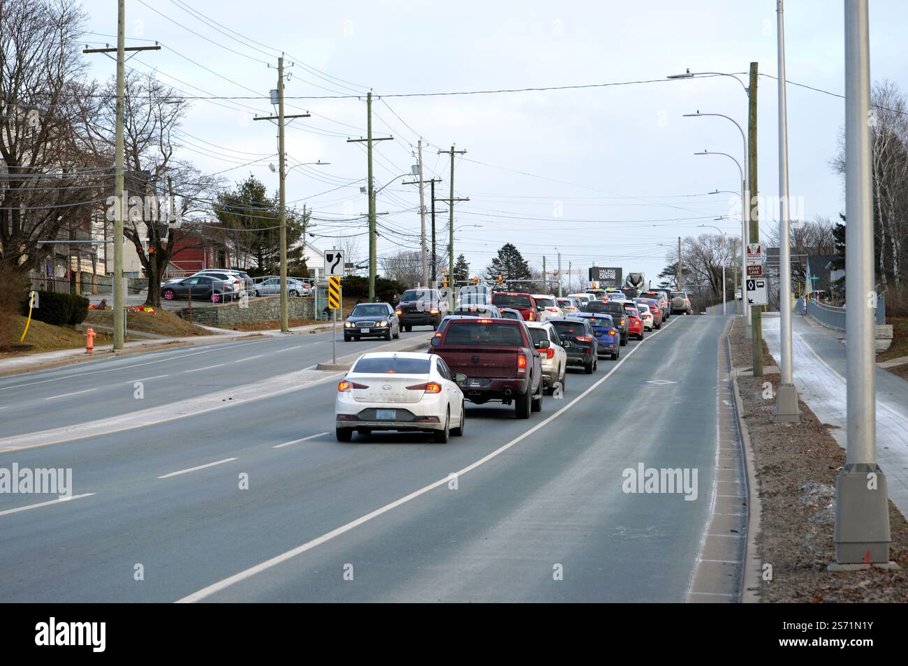 Voie d'autobus sur le chemin Bayers à Halifax, Nouvelle-Écosse, Canada (janvier 2025) Banque D'Images