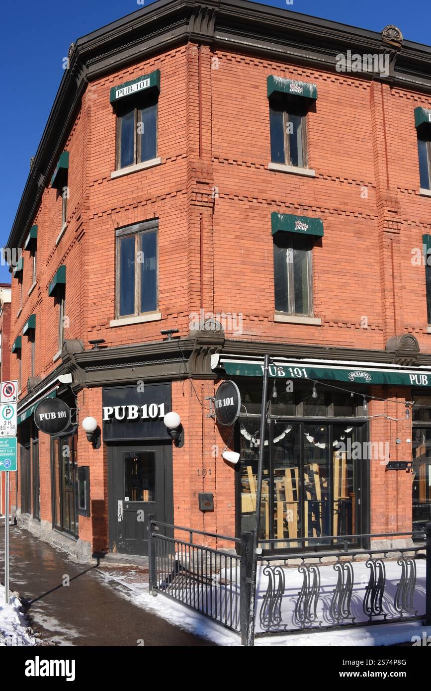 Ottawa, Canada - 15 janvier 2025 : Pub 101 a annoncé sa fermeture en novembre 2024. Le bâtiment du marché Byward abritait divers pubs à trois niveaux Banque D'Images