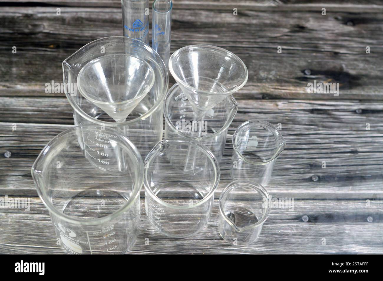 Entonnoir à Filtration En Verre Borosilicaté - Pour Laboratoire, Capacité 30-500ml