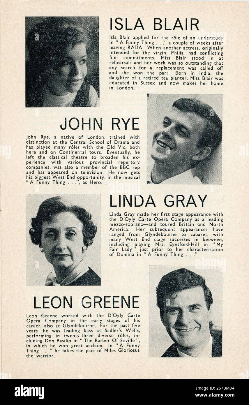 Page intérieure du programme pour la production originale de la scène londonienne avec ISLA BLAIR JOHN RYE LINDA GRAY et LEON GREENE dans A FUNNY THING HAPPEN ON THE WAY TO THE FORUM Director GEORGE ABBOTT une comédie musicale basée sur les pièces du livre de Plautus Burt Shevelove et Larry Gelbart musique et paroles Stephen Sondheim décor et costumes Tony Walton a joué pour la première fois au Strand Theatre le jeudi 3 octobre 1963 Banque D'Images