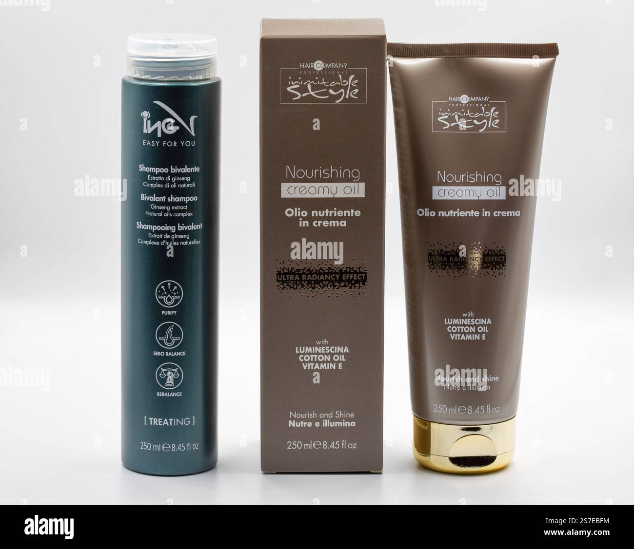 Kyiv, Ukraine - 16 novembre 2024 : Studio Shoot de produits de soins capillaires style inimitable entreprise de cheveux professionnels nourrissant huile crémeuse et ING traitatin Banque D'Images